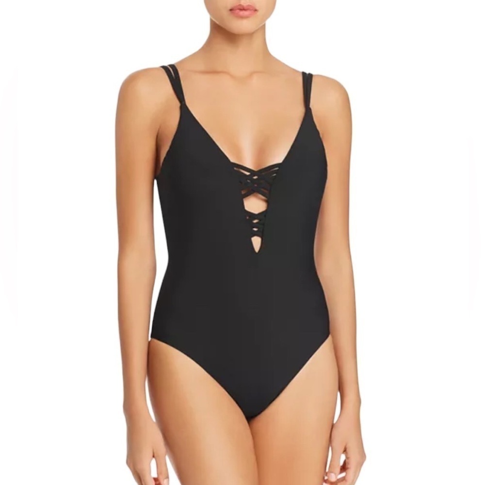Red Carter Black Splice & Dice Plunge
Front One Piece Swimsuit Size XS